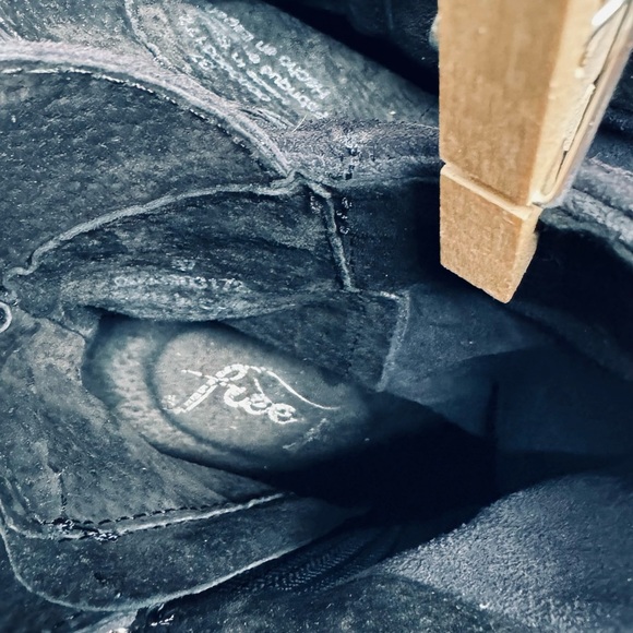 Free People  Heeled Boots in black size 37 US 7 Ankle boots - Picture 7 of 8